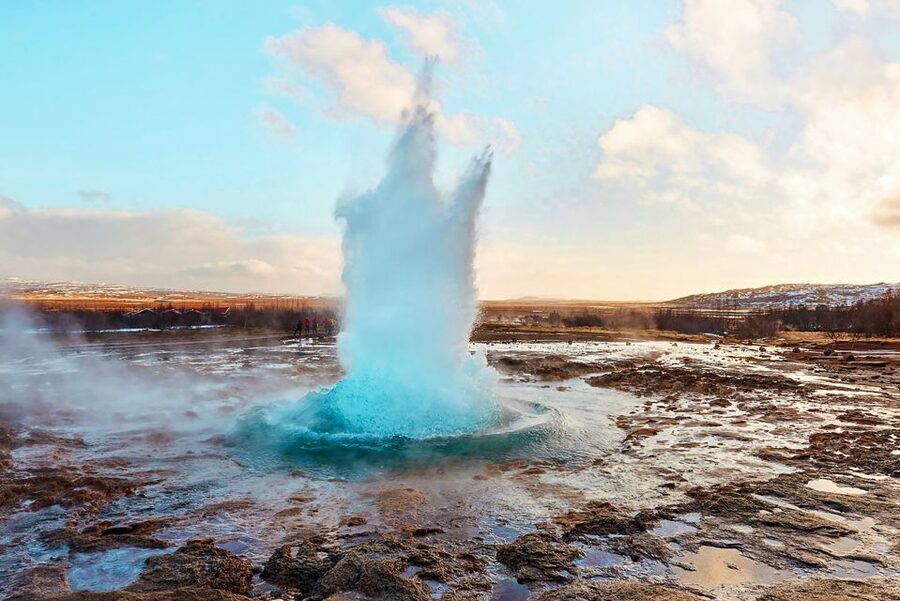 Reykjavik: Golden Circle Full-Day Tour with Kerid Crater - Kerið Crater Photo Stop: Worth It if You Start Early