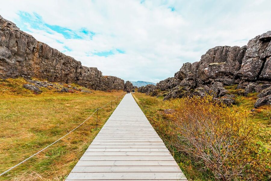 Reykjavik: Golden Circle Full-Day Tour with Kerid Crater - Þingvellir National Park: Walk the Plate Boundary