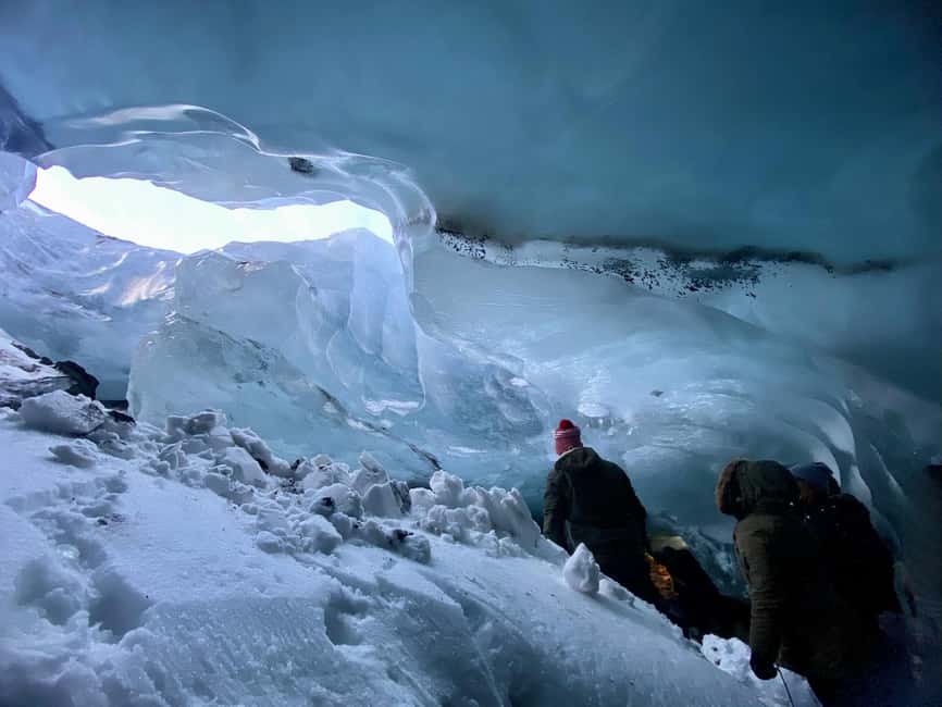 Reykjavik: Golden Circle, Glacier Truck & Ice Cave Tour - Golden Circle Primer: Þingvellir’s continental rift walk