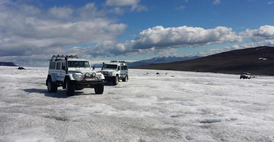 Reykjavik: Golden Circle & Langjökull Glacier on a Jeep - Þingvellir National Park: where you see Earth in motion