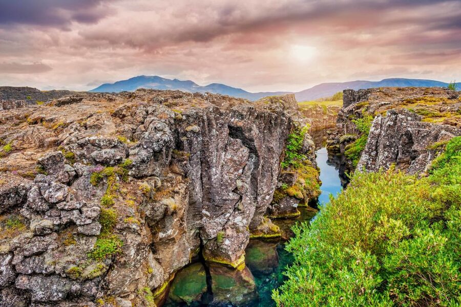 Reykjavík: Golden Circle Minibus Tour & Blue Lagoon Transfer - Kerið Crater: The Quick Walk With Big Payoff