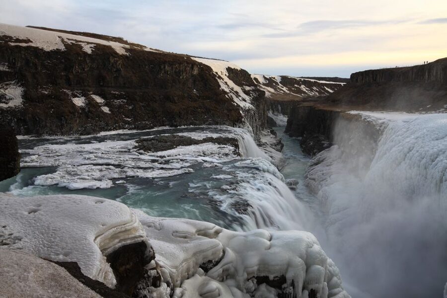 Reykjavik: Golden Circle & Northern Lights 4x4 Tour - Reykjavik pickup to a comfortable 4x4 run inland