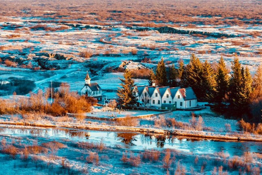 Reykjavik: Golden Circle, Tomato Farm and Kerið Crater Tour - Gullfoss Waterfall: plan for wind, then plan to stay for the scale