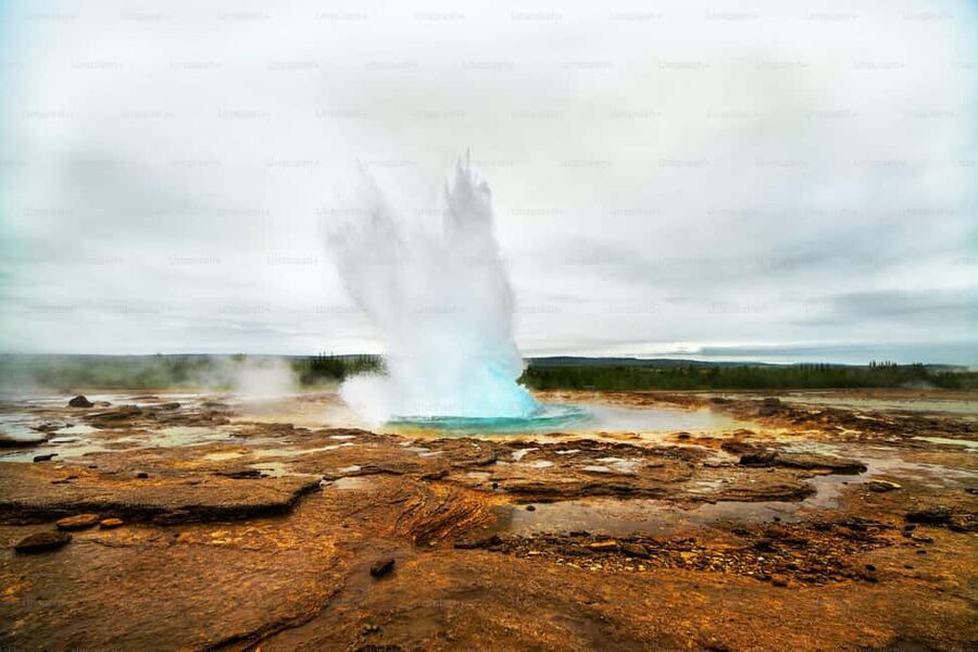 Reykjavik: Golden Circle tour, Crater & Icelandic Horses - Golden Circle plus Kerid and horses, a very efficient Reykjavik day