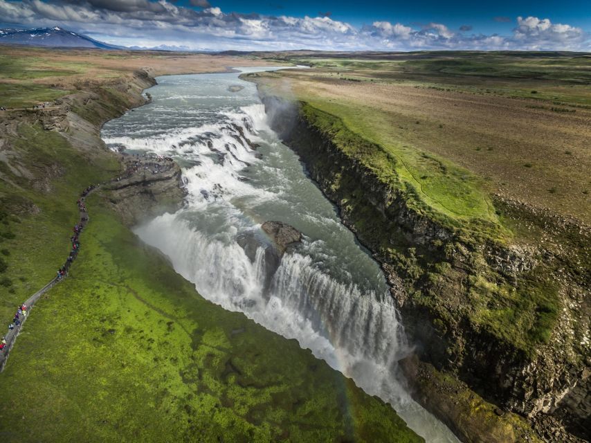 Reykjavik: Golden Circle Tour with Blue Lagoon Visit & Entry - Transportation Comfort, Audio Guides, and the Few Friction Points