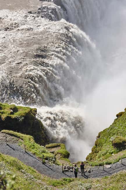 Reykjavik: Golden Circle & Waterfalls in Chinese冰岛黄金圈中文一日团 - Price and value: what you get for about $72