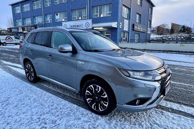 Reykjavik Iceland : Private transfer From / To KEF airport - Who This Transfer Fits Best, and Who Might Prefer a Different Option