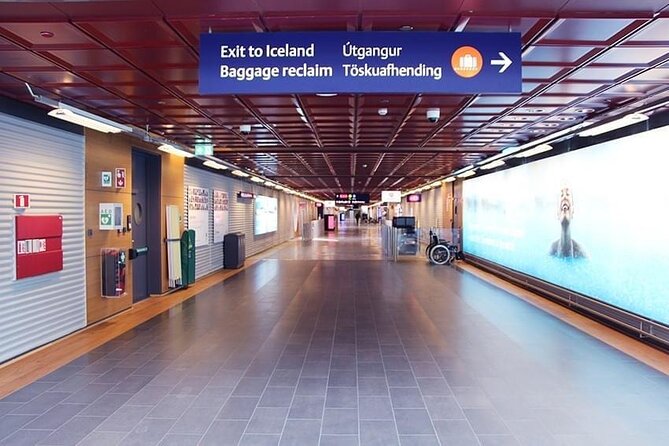 Reykjavik Iceland: Private Transfer to/from Keflavik Airport KEF - Price and timing, how $165 per group turns into real value