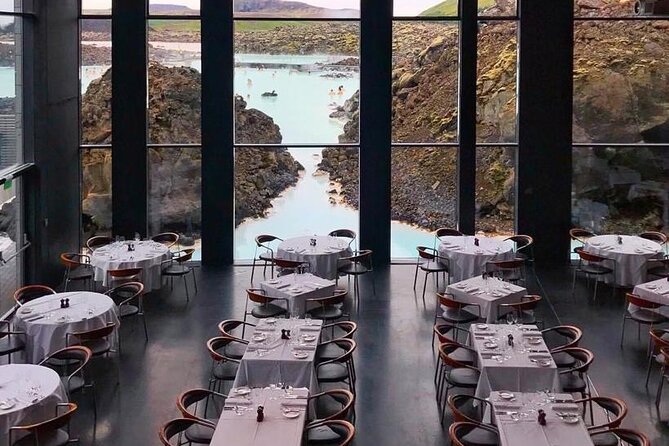 Reykjavik Iceland: Private Transfer to/from Keflavik Airport KEF - Staying ahead on departure days, your 2-hour buffer at KEF