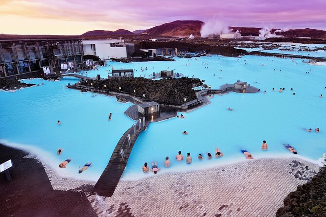 Reykjavík/Keflavík–Blue Lagoon, Silica & Retreat Transfer - Private ride comfort: luggage space rules that save you at pickup