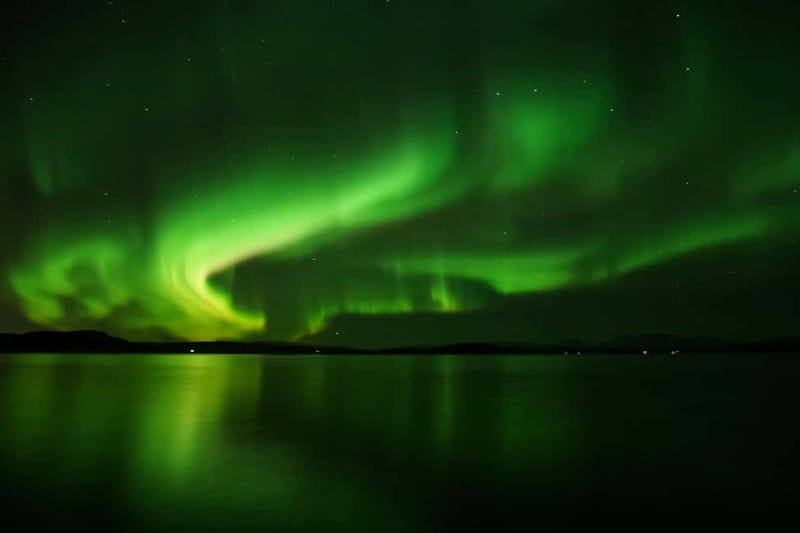 Reykjavik: Northern Lights Adventure Tour with Hot Chocolate - Leaving Reykjavik Early, So Your Eyes Get a Fair Shot