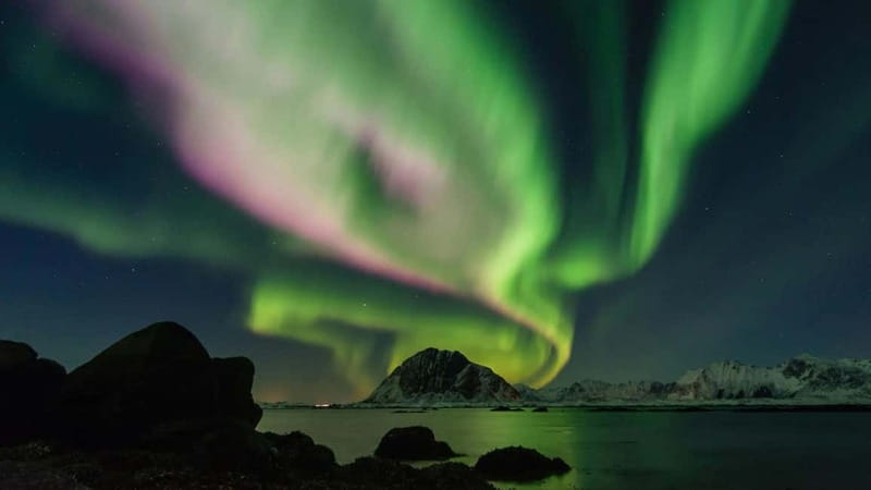Reykjavik: Northern Lights Adventure Tour with Hot Chocolate - When the Aurora Does Not Appear: Your Free Second Night