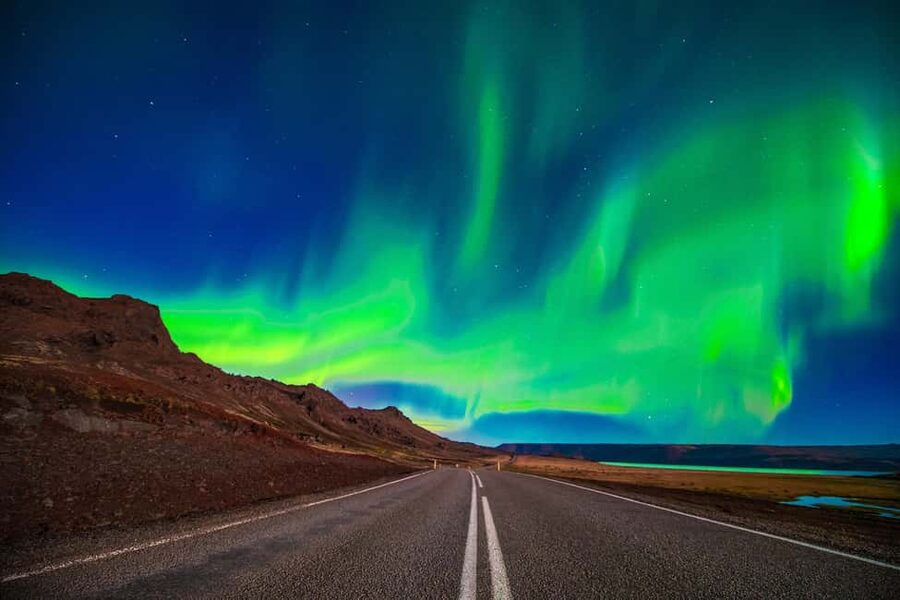 Reykjavik: Northern Lights by 4x4 with Photos & Hot Cocoa - Pickup timing and the 4-hour rhythm of the night