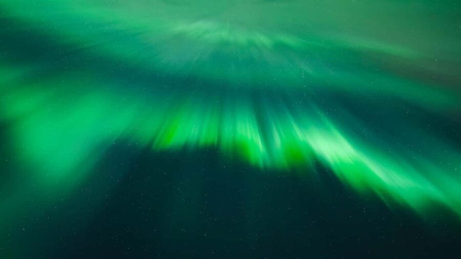 Reykjavik: Northern Lights by 4x4 with Photos & Hot Cocoa - Warm-up comfort: hot cocoa, blankets, and star time