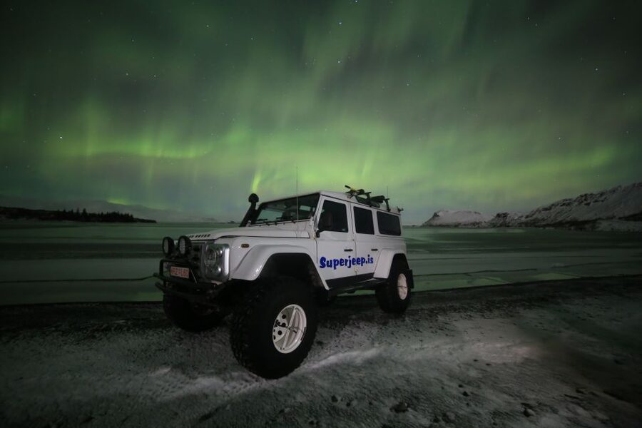 Reykjavik: Northern Lights Experience by Superjeep - Your 4-Hour Flow: What the Night Looks Like
