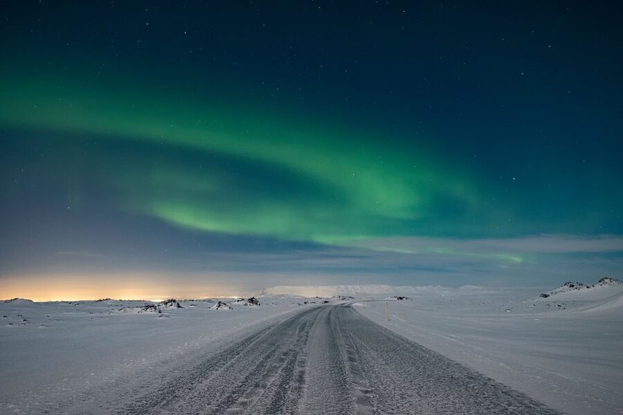 Reykjavík: Northern Lights Minibus Tour with Photos - Key Things That Make This Tour Worth Your Night