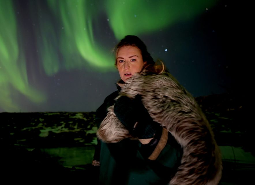 Reykjavik: Northern Lights Tour w/Pro Photos - Small Group - Why This Reykjavik Aurora Tour Feels More Like a Night Out Than a Bus Trip