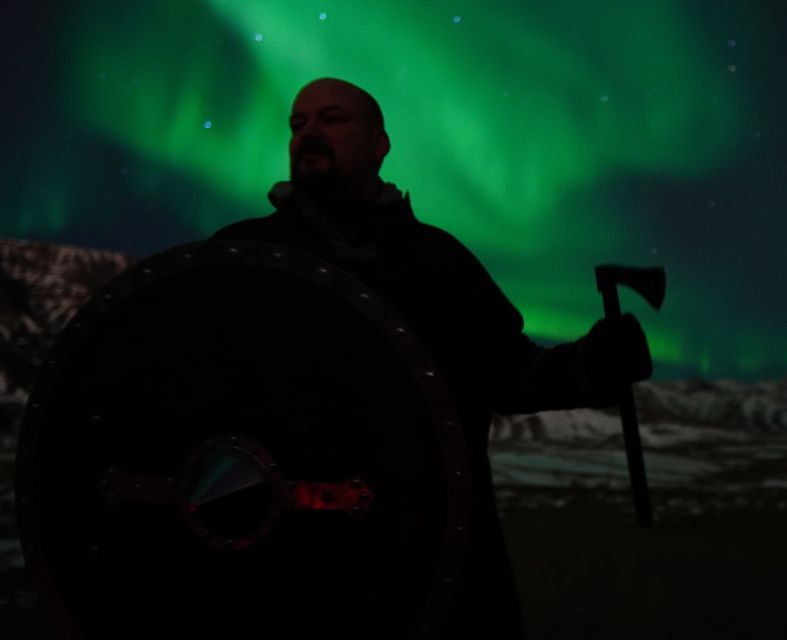 Reykjavik: Northern Lights Tour w/Pro Photos - Small Group - The Viking Photo Twist: Costumes, Weapon Replicas, and Posing With Purpose