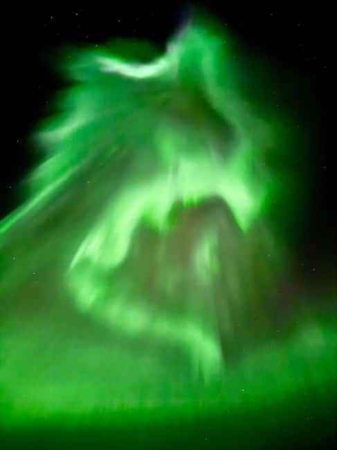 Reykjavik: Northern Lights Tour with Chinese Guide冰岛雷市中文极光团 - Who Should Book This Chinese Northern Lights Tour, and Who Should Pass