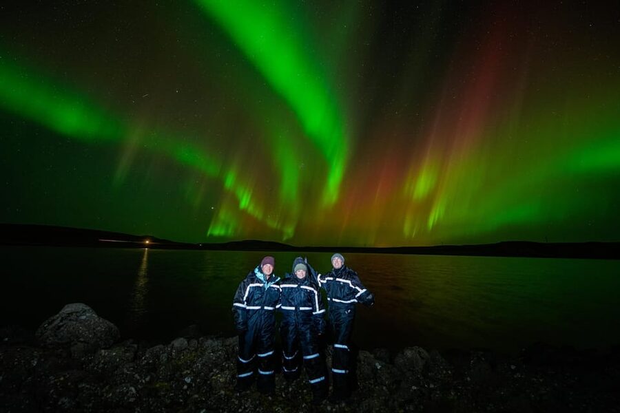 Reykjavik: Northern Lights Tour with Private Photographer - Quick hits you’ll care about