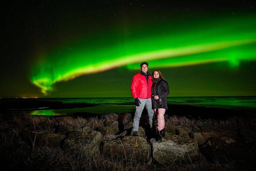 Reykjavik: Northern Lights Tour with Private Photographer - What to bring (so you are not miserable at minute 20)