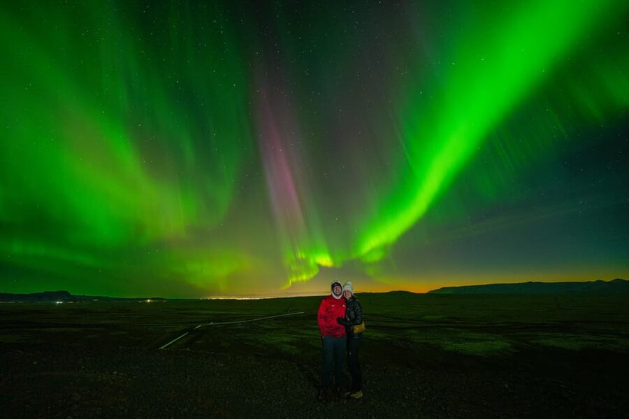 Reykjavik: Northern Lights Tour with Private Photographer - How the 5 hours play out when the sky cooperates