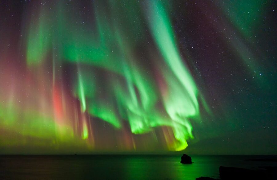 Reykjavik: Premium Northern Lights Tour with Free Photos - How Guides Find the Best Aurora Spots Night by Night