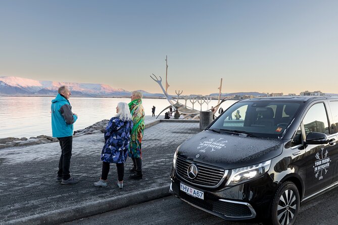 Reykjavik Private 4-Hour Tour with Transfer - Airport to Reykjavik orientation, then into city icons