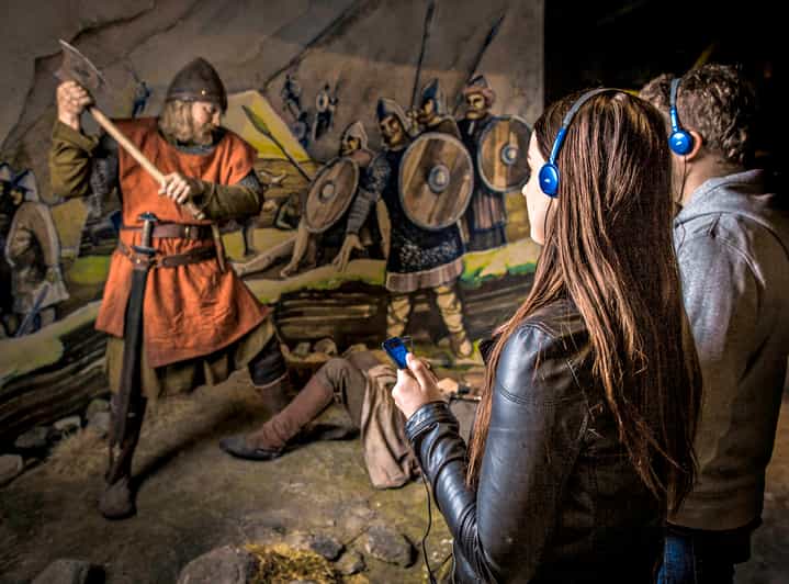 Reykjavik: Saga Museum Entry Ticket - Viking dress-up time: how to use it for the best photos