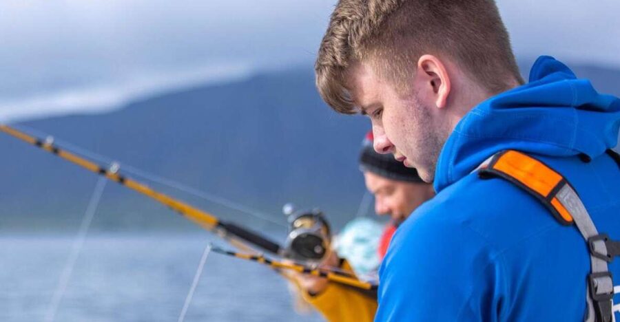 Reykjavik: Sea Fishing Boat Tour & BBQ with the Day's Catch - Reykjavik Old Harbor to Faxaflói Bay: what your 2.5 hours is really like