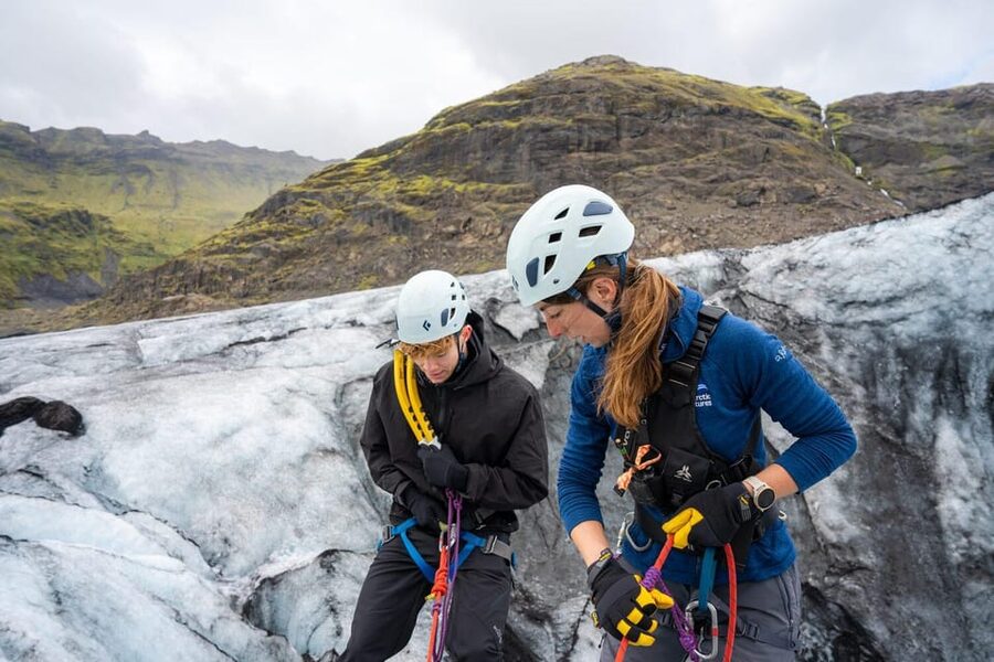 Reykjavík: Sólheimajökull Glacier Hike & Ice Climbing Intro - From Reykjavík to the glacier, plus the waterfall warm-up