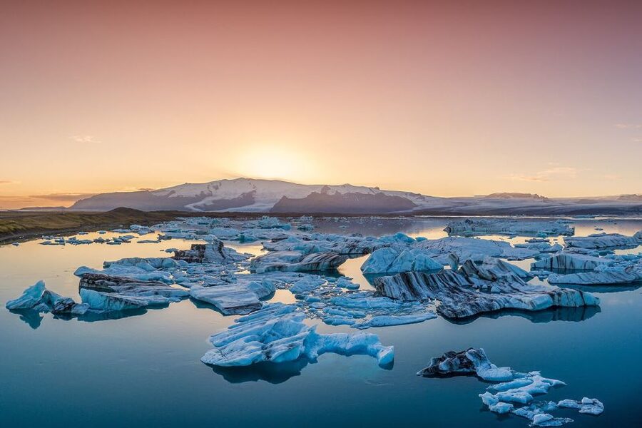 Reykjavik: South Coast, Diamond Beach, and Jökulsárlón Tour - The Vatnajökull area: why this glacier day feels different