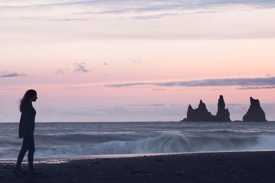 Reykjavík: South Coast Waterfalls, Black Sand & Glacier Tour - What to Pack for Cold, Wind, and Wet Stops