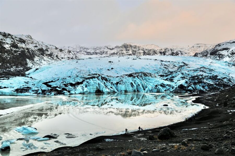 Reykjavík: South Coast Waterfalls, Black Sand & Glacier Tour - Skógafoss Photos in 30 Minutes and Why It Still Works