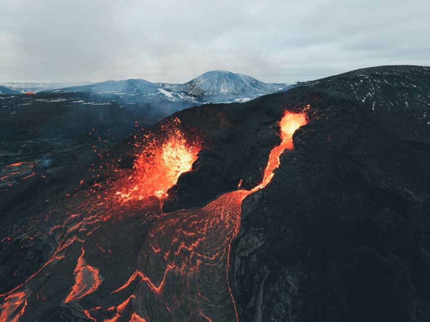Reykjavík: Volcano Eruption Site and Reykjanes Hiking Tour - Key things to plan around