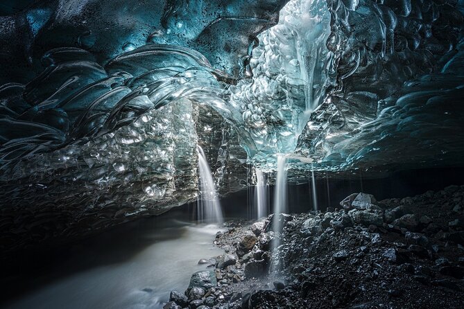 Sapphire Ice Cave Tour from Jökulsárlón - Extra Small Group - The 4x4 Ride and Small Group: Less Waiting, More Ice