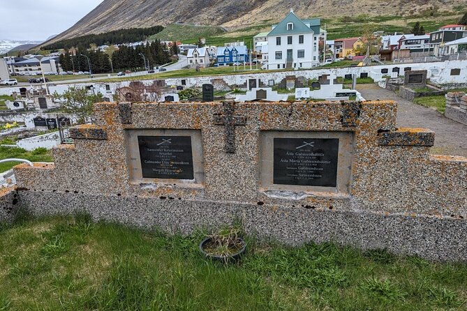 Self-Guided Tour of Ísafjörður: Art, History, and Architecture - Sjúkrahúsið, the old hospital: architecture you can actually read