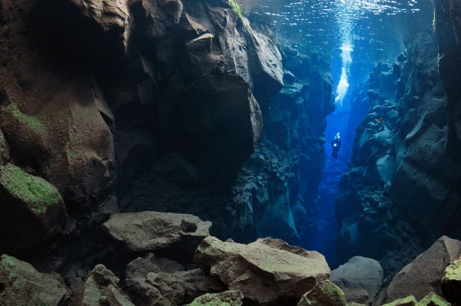 Silfra: Diving Between Tectonic Plates - Should you book Silfra between tectonic plates?