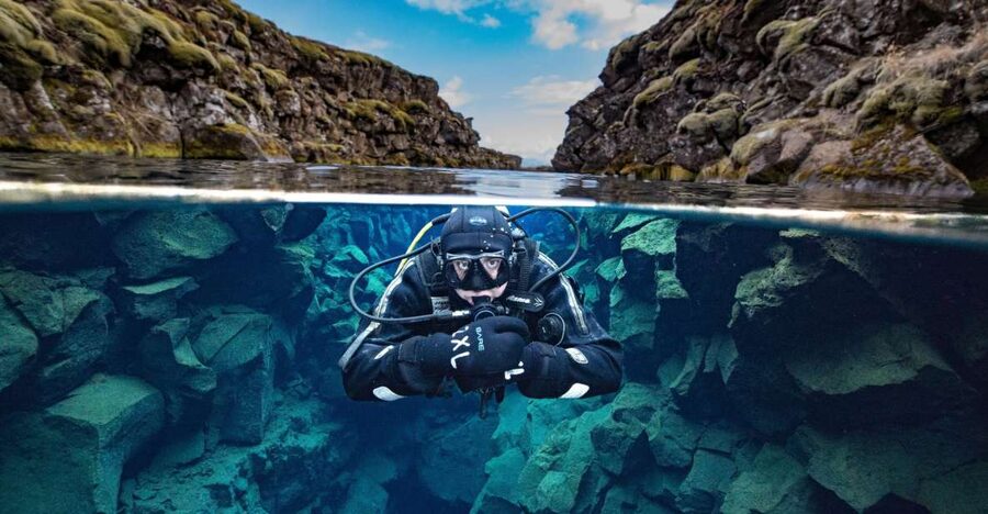 Silfra: Diving Between Tectonic Plates - Scuba conditions in 2°C water: dry suit, warm undersuit, and what you’ll feel