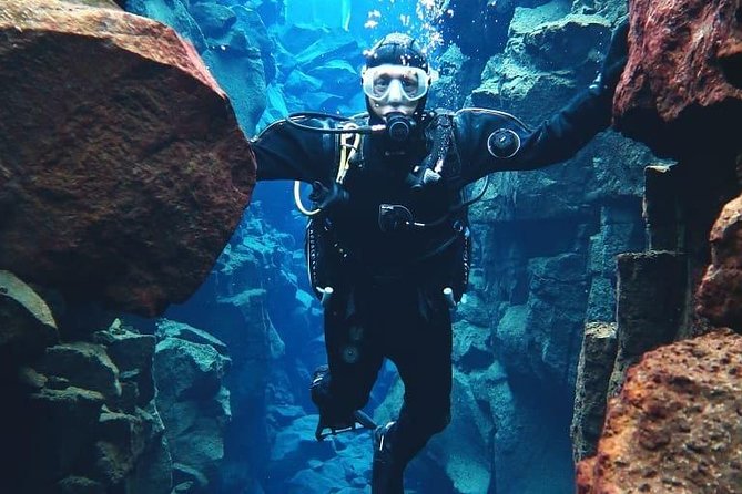 Silfra: Diving Between Tectonic Plates and Pick Up from Reykjavik - The heated dry suit setup: comfort you should not skip