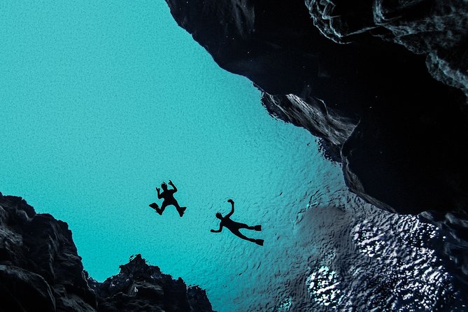 Silfra Wetsuit Snorkeling Tour with Underwater Photos - From Reykjavik - Wetsuit vs drysuit: the comfort math you should do