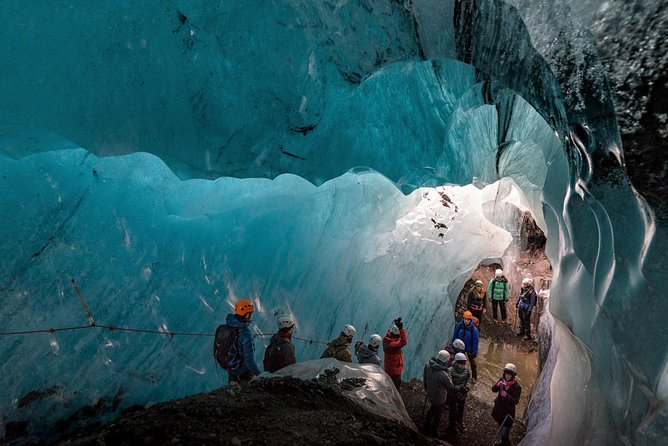 Skaftafell: Blue Ice Cave & Glacier Hike on Vatnajökull - Glacier Walk on Vatnajökull: Crevasses, Ice Ridges, and a Beginner-Friendly Pace