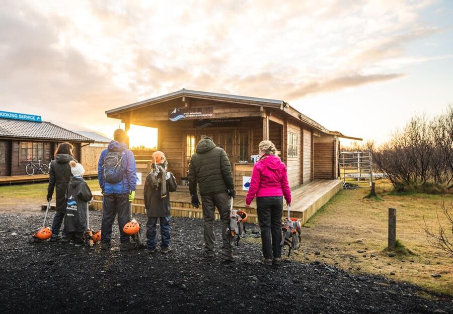 Skaftafell: Blue Ice Glacier Hike on Vatnajökull - The return walk and how to end strong