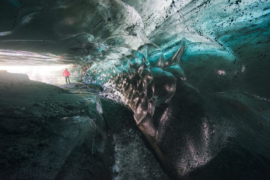 Skaftafell: Ice Cave Experience - The glacier bus to the terminal face: the hidden value