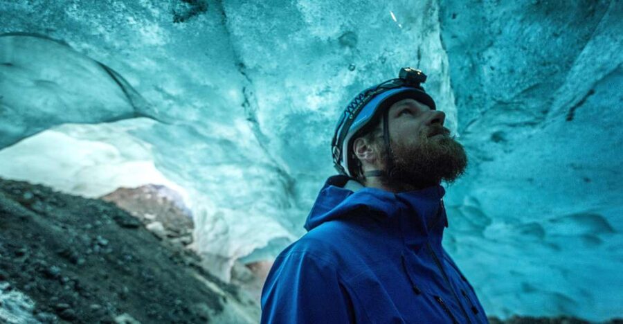 Skaftafell: Ice Cave Tour and Glacier Hike - Where you start: free parking, restrooms, and gear fitting that feels human