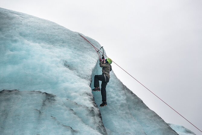 Skaftafell Ice Climbing & Glacier Hike - What to wear and what to rent in glacier weather
