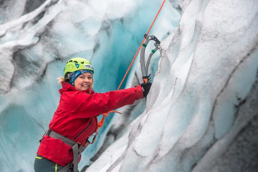 Skaftafell National Park: Falljokull Ice Climb and Hike - Walking onto Falljokull: learning the feel of ice