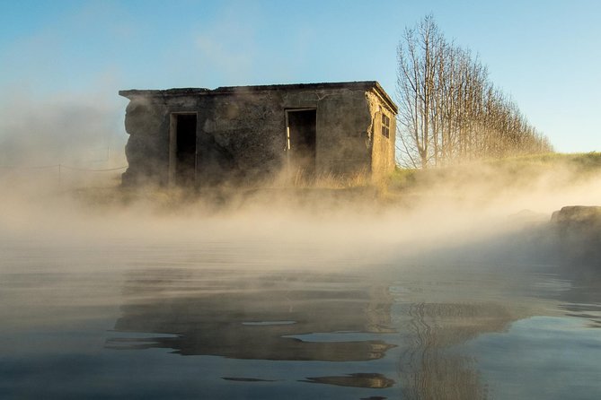 Skip the Line: Secret Lagoon Entrance Ticket - Food and drinks on-site: when the soak becomes a hangout