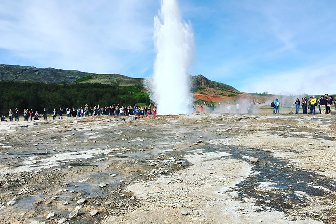 Small-group Golden Circle Classic Tour from Reykjavik - Why the guide often makes or breaks this day