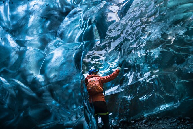 Small-Group Ice Cave Tour from Jökulsárlón - Choosing the cave: why blue ice is never the same twice